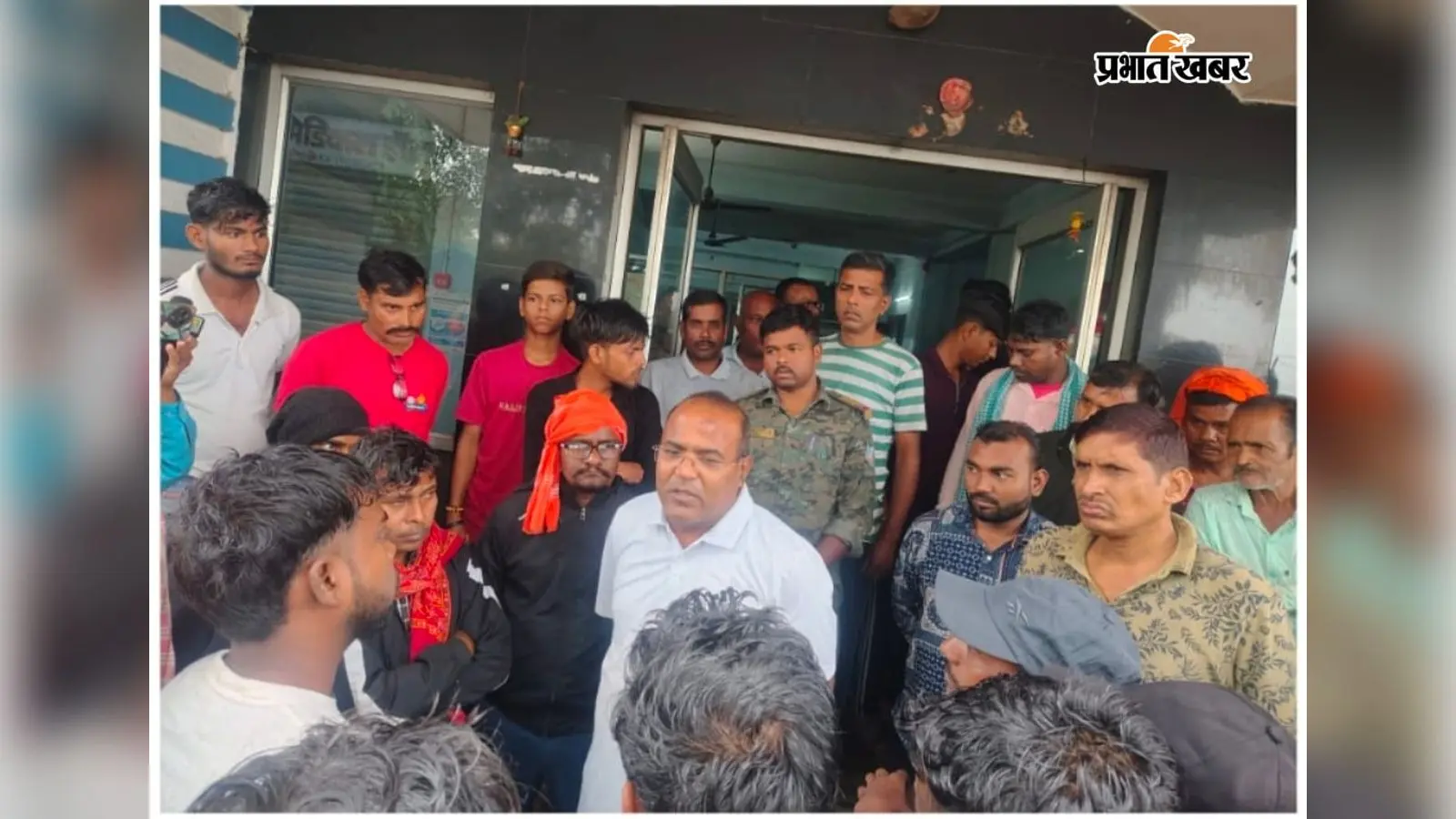 Watch Video: संदिग्ध हालात में युवती की मौत के बाद डायग्नोस्टिक सेंटर सील, परिजनों का गंभीर आरोप