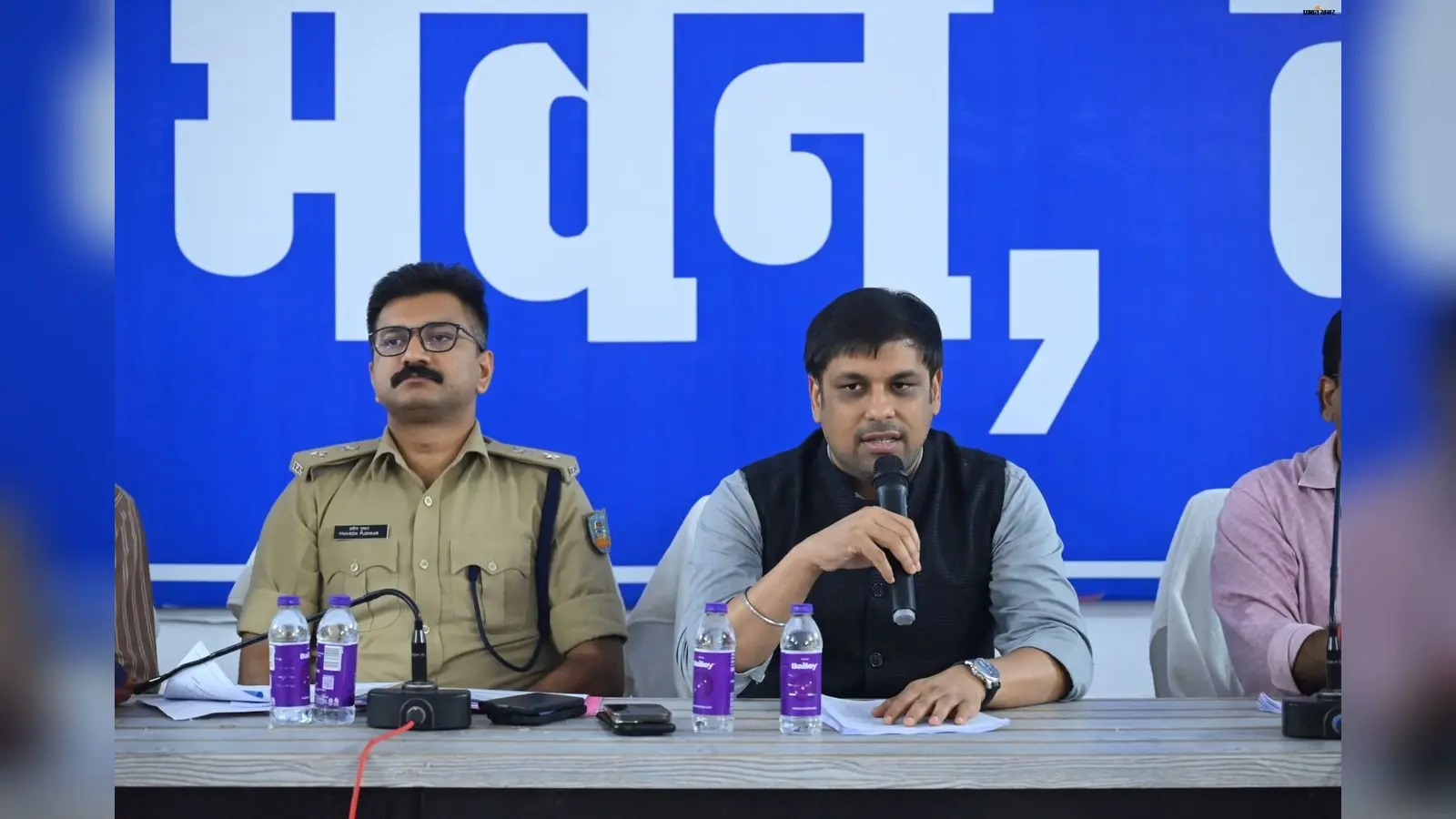 Watch Video.. कदाचार पर होगी कठोर कार्रवाई, परीक्षा केंद्रों के 500 गज के दायरे में निषेधाज्ञा