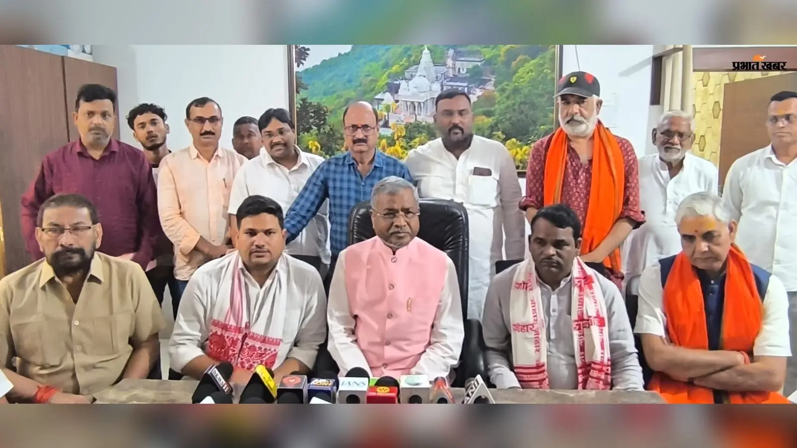 Watch Video: एसआईआर विवाद के बीच भाजपा का शक्ति प्रदर्शन, झारखंड में चुनाव आयोग के समर्थन में उतरेगी पार्टी