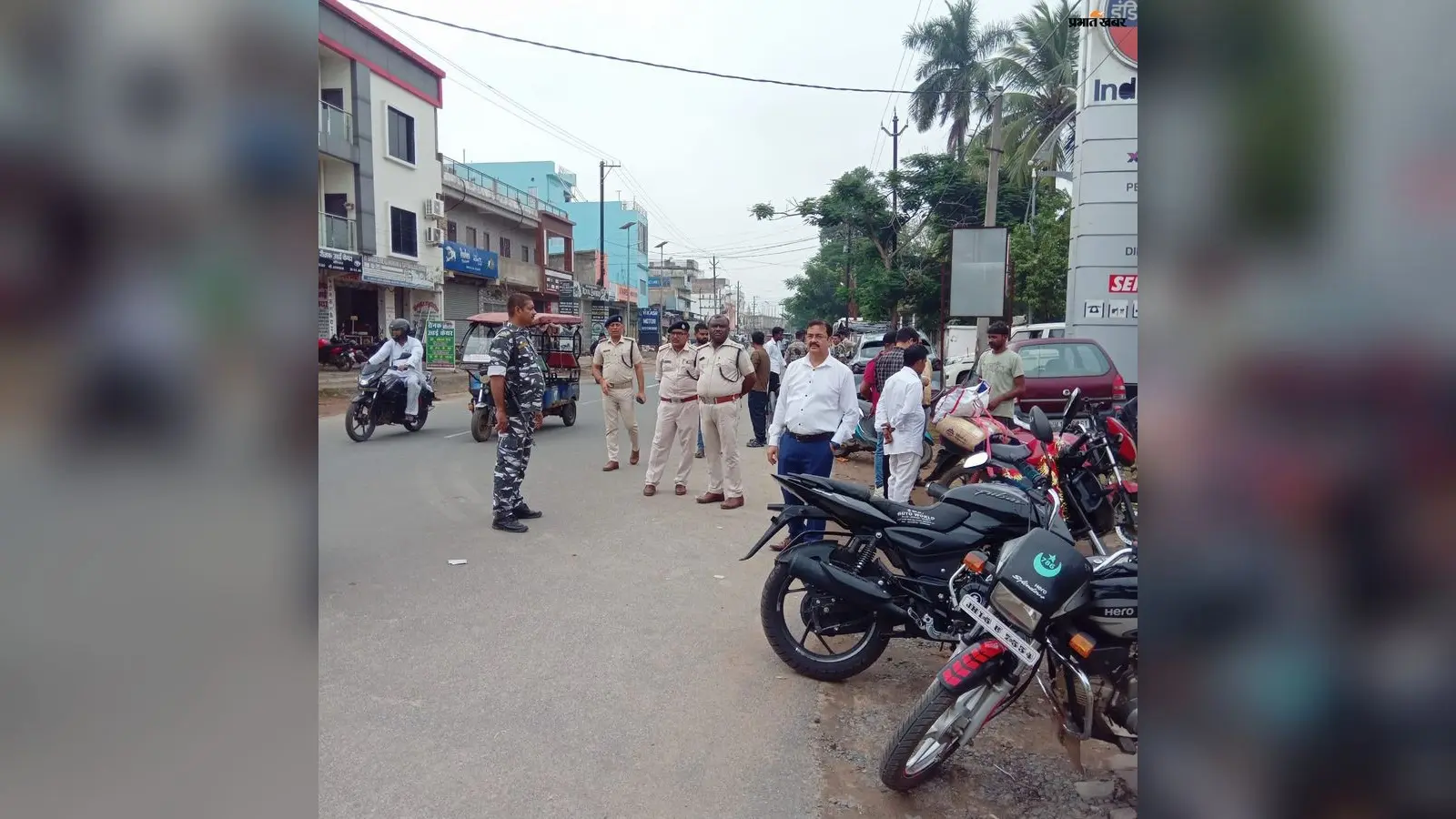 मधुपुर में DTO और पुलिस की बड़ी कार्रवाई: 90 गाड़ियों की जांच में 84 पर लगा जुर्माना