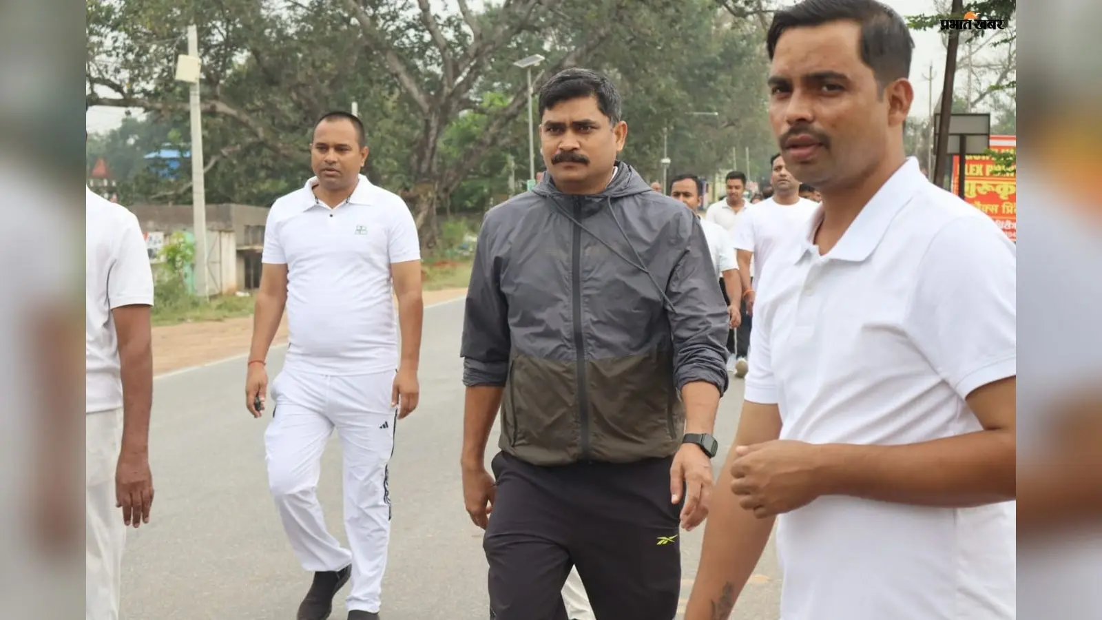 Watch Video: सिमडेगा में राष्ट्रीय एकता दिवस पर पुलिसकर्मियों ने लगायी एकता दौड़