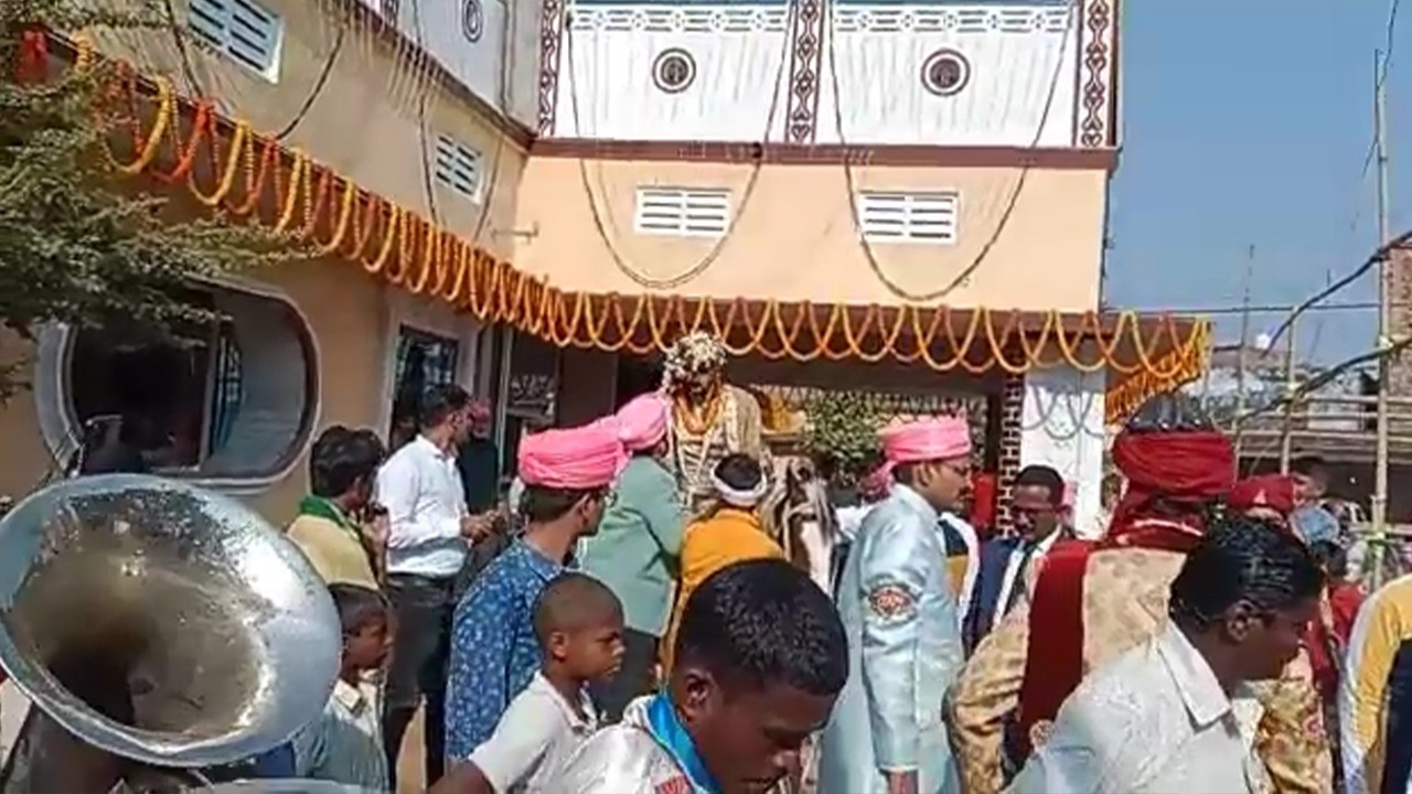 Shahabuddin Daughter Marriage: 200 गाड़ियों के साथ सिवान पहुंची बारात, खाने के लिए लगी लंबी कतार