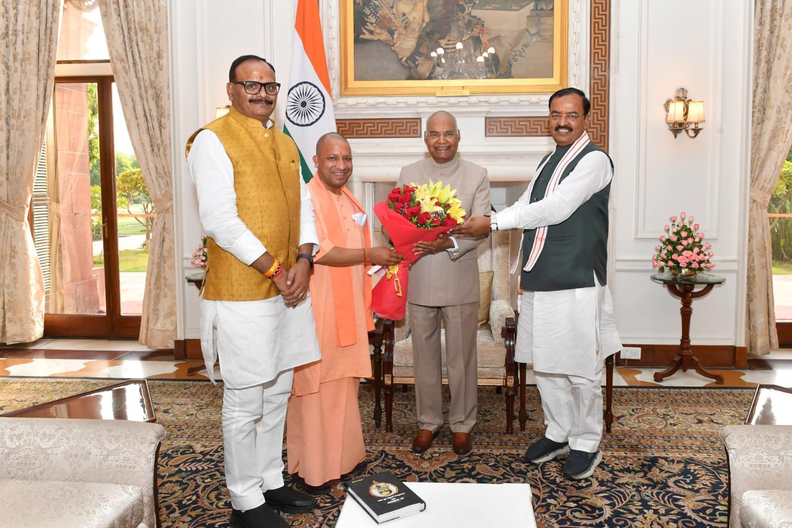 UP Breaking News Live: सीएम योगी आदित्यनाथ करेंगे दिल्ली की भी राजनीति, संंसदीय बोर्ड के बनेंगे सदस्य?