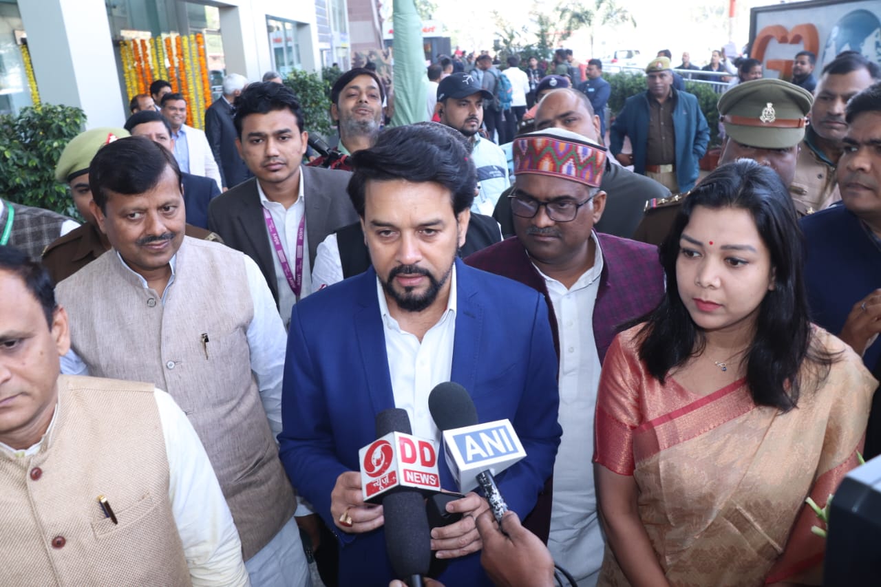 UP GIS 2023 Live: राष्ट्रपति द्रौपदी मुर्मू का संबोधन शुरू, कहा विकास के पथ पर आगे बढ़ रहा यूपी