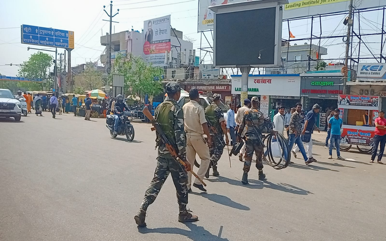Ranchi Bandh: रांची बंद का दिखा व्यापक असर, अल्बर्ट एक्का चौक पहुंच सकता है सरना समाज