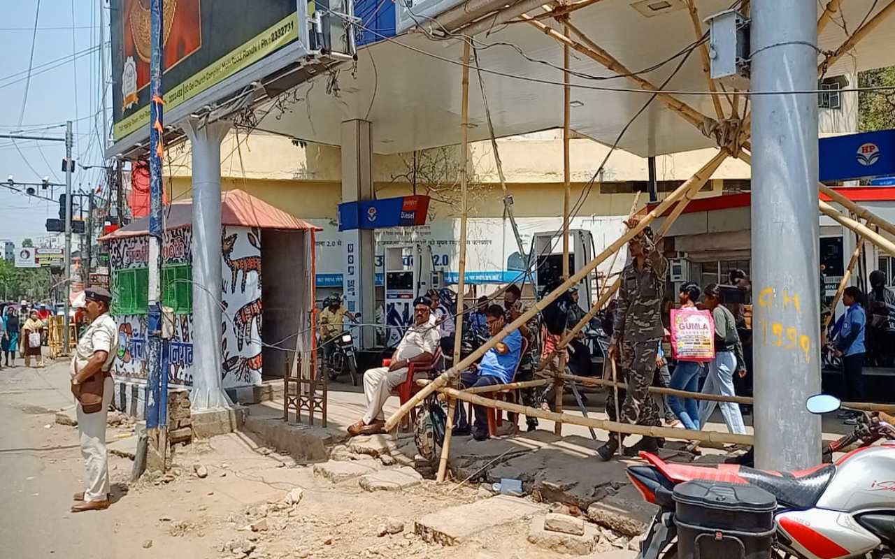 Ranchi Bandh: रांची बंद का दिखा व्यापक असर, अल्बर्ट एक्का चौक पहुंच सकता है सरना समाज