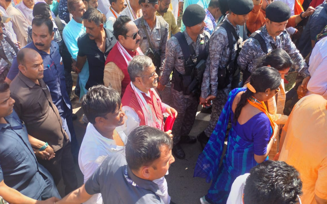झारखंड सचिवालय घेराव LIVE: 30 बीजेपी कार्यकर्ता समेत चतरा सांसद सुनील सिंह भी घायल