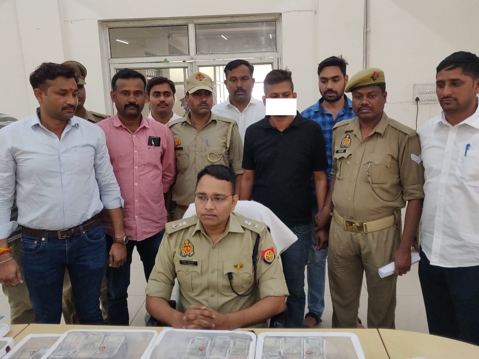 UP Breaking News Live: केजीएमयू में स्टाफ नर्स से अभद्रता करने वाला वार्ड ब्वॉय बर्खास्त, एफआईआर