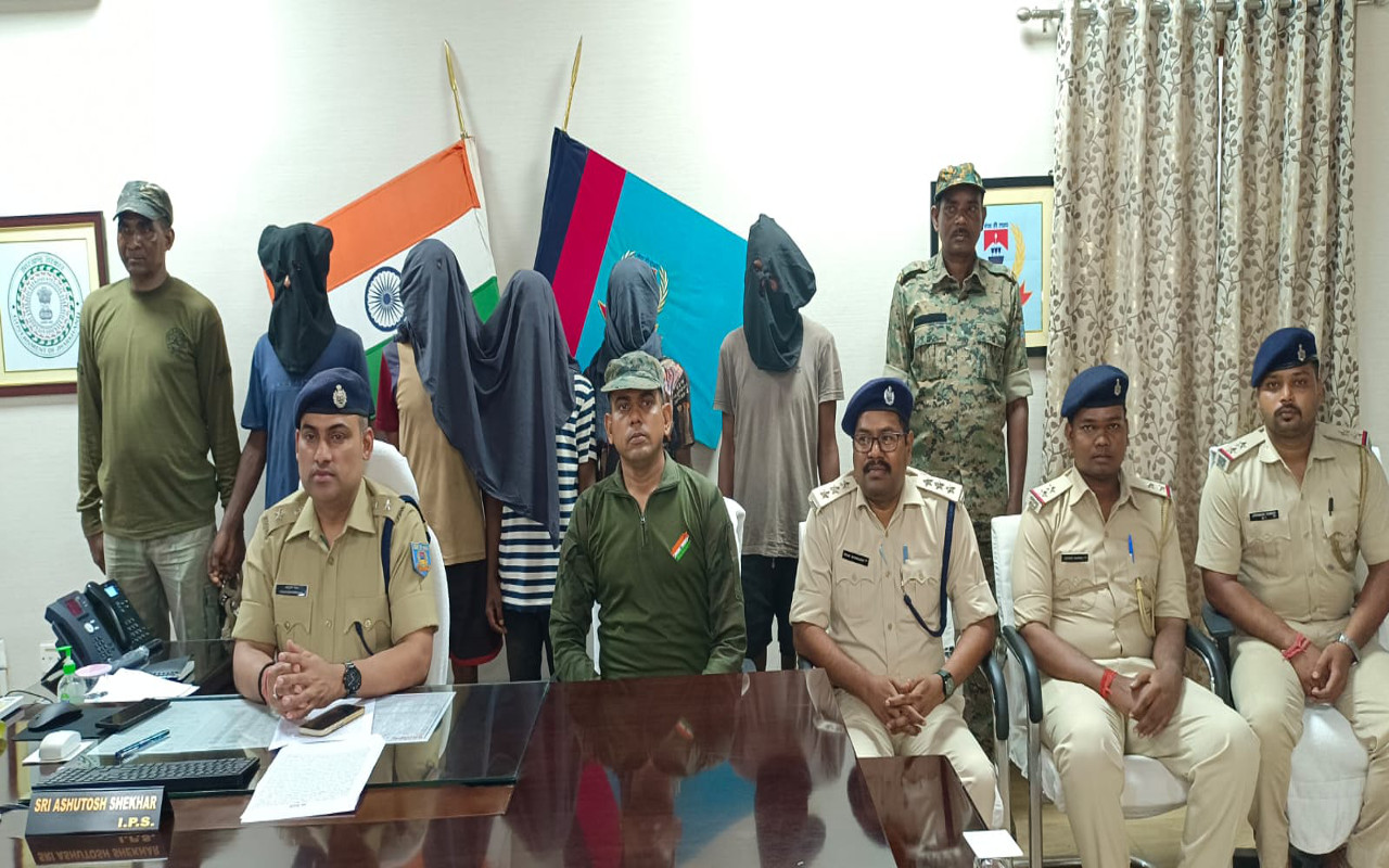 Jharkhand Breaking News: झारखंड के 6 प्रखंड विकास पदाधिकारियों की ट्रांसफर-पोस्टिंग, यहां देखें लिस्ट