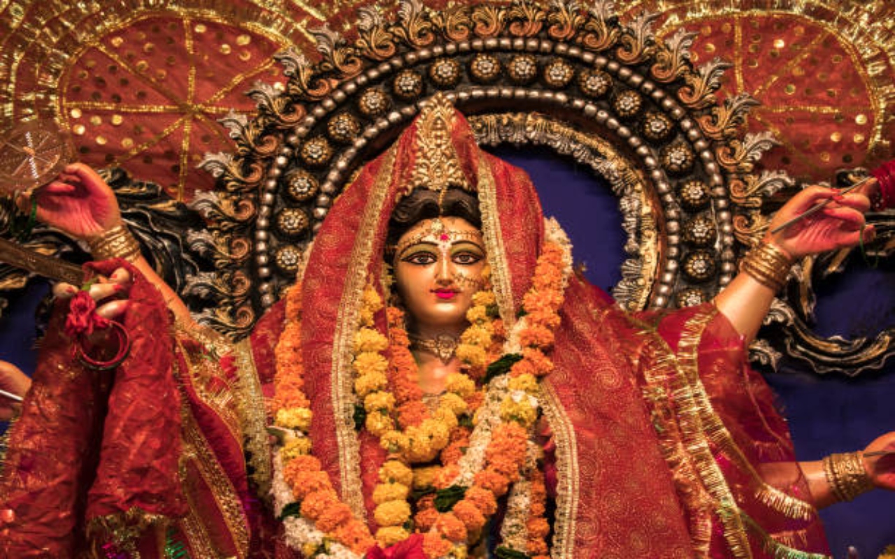 Shardiya Navratri 2023 Day 1: शारदीय नवरात्र का पहला दिन आज, जानें कैसे करें पूजा