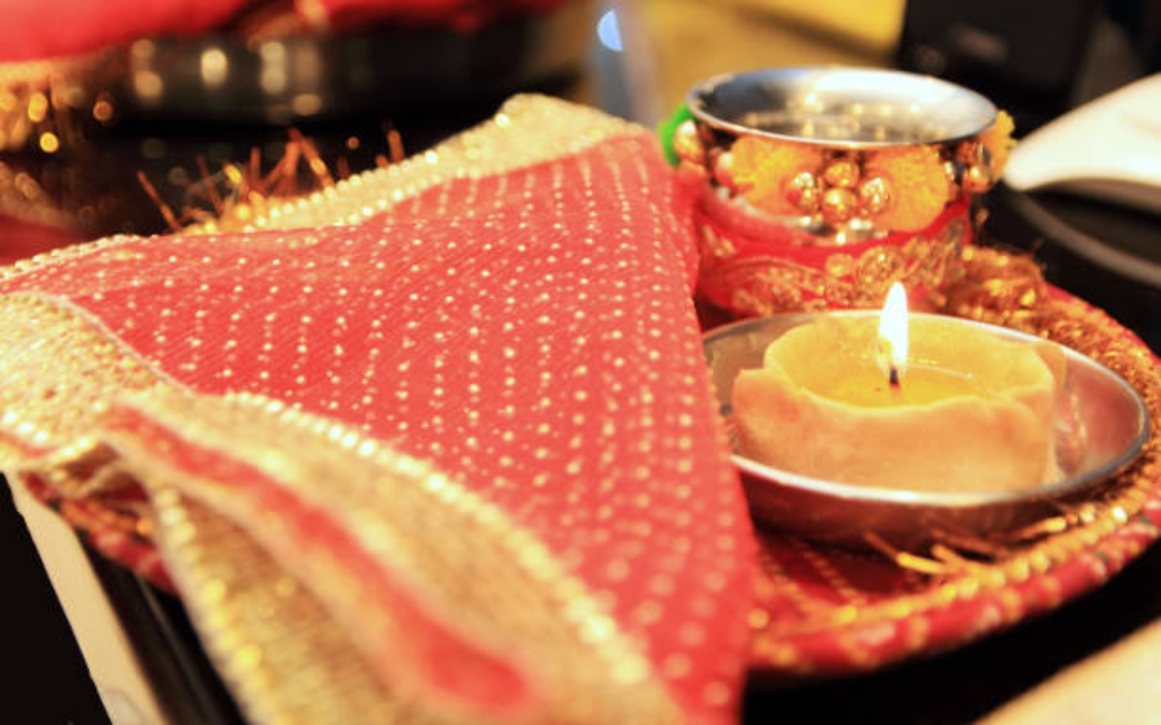 Karwa Chauth 2023 Puja Vidhi, Time : करवा चौथ आज, जानें शुभ मुहूर्त और पूजा विधि
